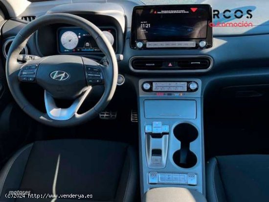 Hyundai Kona Electric Maxx 100kW de 2023 con 5.200 Km por 34.900 EUR. en Valencia