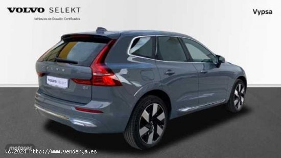 Volvo XC 60 2.0 D B4 PLUS BRIGHT AUTO 197 5P de 2023 con 7.268 Km por 52.900 EUR. en Malaga