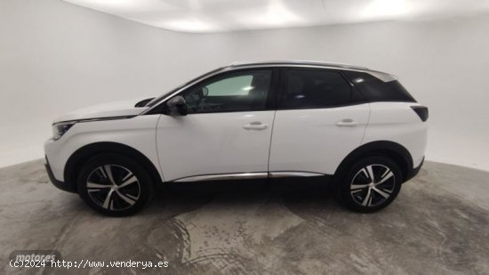 Peugeot 3008 1.2 S&S PureTech Allure 130 de 2018 con 53.800 Km por 18.900 EUR. en Barcelona