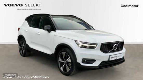 Volvo XC40 XC40 Recharge R-Design, Recharge T5 plug-in hybrid de 2022 con 30.000 Km por 44.990 EUR. 