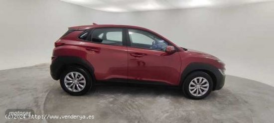 Hyundai Kona 1.0 TGDI Klass 4x2 de 2022 con 17.100 Km por 18.900 EUR. en Barcelona