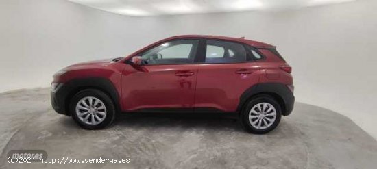 Hyundai Kona 1.0 TGDI Klass 4x2 de 2022 con 17.100 Km por 18.900 EUR. en Barcelona