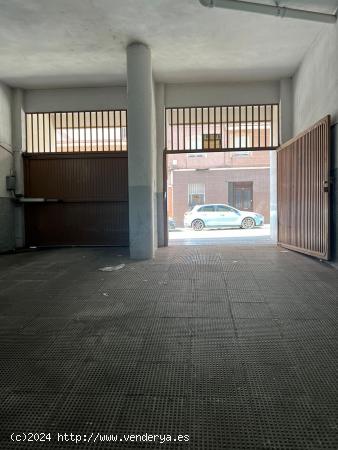 PLAZA DE GARAJE  PARA COCHE PEQUEÑO O MOTO EN CARRUS POR SOLO 5.500 EUROS - ALICANTE