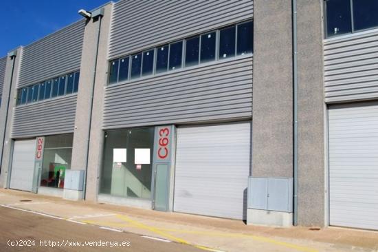 Nave industrial en PLA-ZA de 560 m2 construídos. - ZARAGOZA