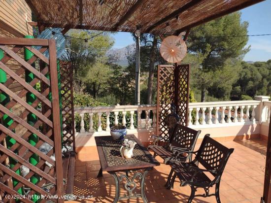 ESPECTACULAR CHALET A LA VENTA EN ESPARREGUERA - URB. CAN RIAL (BARCELONA) - BARCELONA