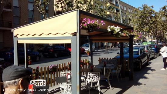 En traspaso Cafetería-Restaurante céntrico en Quart de Poblet - VALENCIA