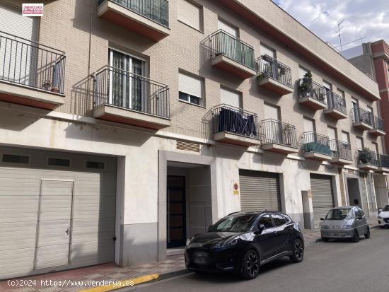 ALQUILER  DE PLAZA DE GARAJE EN BENIFAIO (VALENCIA) - VALENCIA