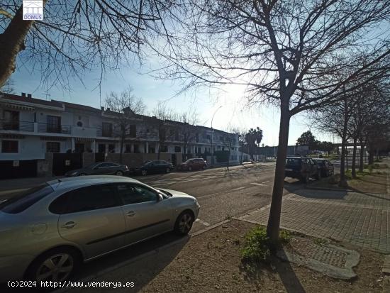 Adosado en Mérida Zona Cruzcampo sin posesión. - BADAJOZ