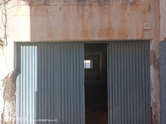 OPORTUNIDAD GARAJE CERRADO EN MACAEL, ALMERÍA. - ALMERIA