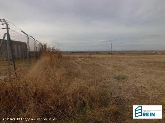 TERRENO URBANIZABLE DE 37.354 M2 EN EL SECTOR S-8, CABAÑAS DE LA SAGRA, TOLEDO - TOLEDO