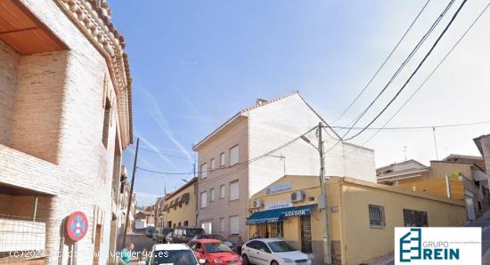 EDIFICIO EN CONSTRUCCIÓN CON 5 VIVIENDAS EN CALLE MEDIODÍA DE CASARRUBIOS DEL MONTE - TOLEDO