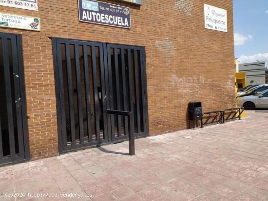 ALTTER VENDE - Local Comercial en Las Rozas (Madrid) - MADRID