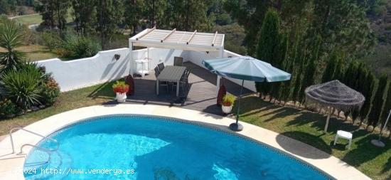 El Chaparral - 1a Línea de Golf, Villa 4 Dormitorios, Piscina y Jardín Privado, Garaje - MALAGA