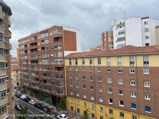 SANTA CLARA, JUNTO A SAN PABLO - VALLADOLID