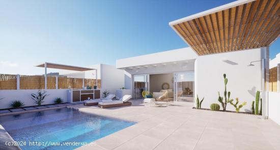 MAGNIFICA VILLA DE 3 DORMITORIOS DE ESTILO IBICENCO EN LOS ALCAZARES - MURCIA