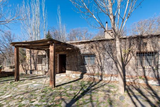 VENTA DE ESPECTACULAR FINCA CON 2 CASAS RURALES EN CAÑAR (ALPUJARRA DE GRANADA) - GRANADA