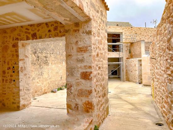 Casa con proyecto de restauración en Santany - BALEARES