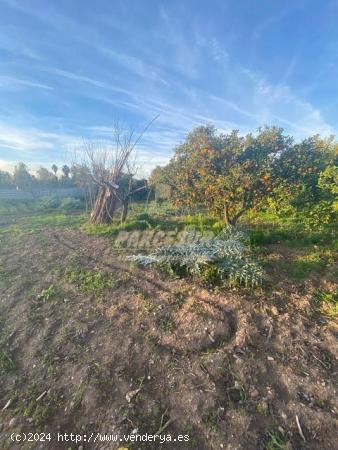 BARQUERA -  Parcela de 2.500m con agua potable, luz y pozo y una edificación iniciada. - CORDOBA