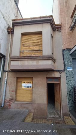 OPORTUNIDAD CASA PARA REFORMAR - LEON