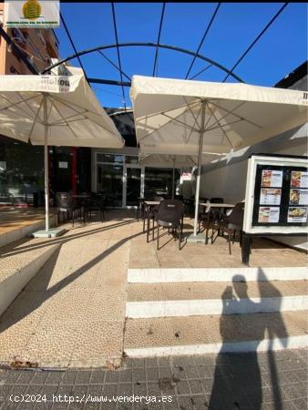 Inversión en Benidorm. Venta de local con terraza propia - ALICANTE