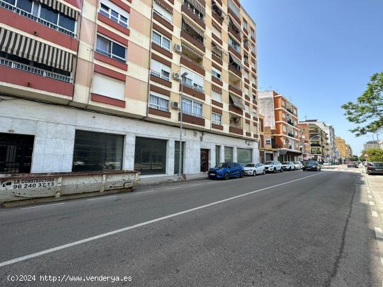 LOCAL COMERCIAL MUY AMPLIO EN ALQUILER EN ALZIRA - VALENCIA