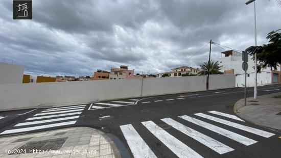 TERRENO URBANO CONSOLIDADO EN SANTA CRUZ DE TENERIFE. - SANTA CRUZ DE TENERIFE