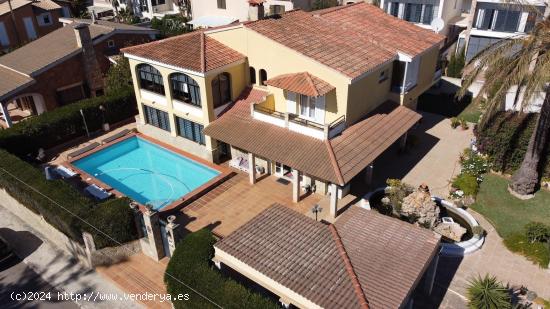 CHALET EN VENTA EN BAHIA AZUL - BALEARES