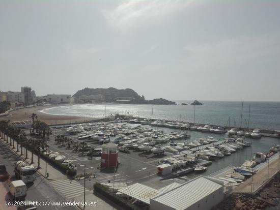 Espectacular Ático con terraza de 120m2 con vistas al mar - MURCIA