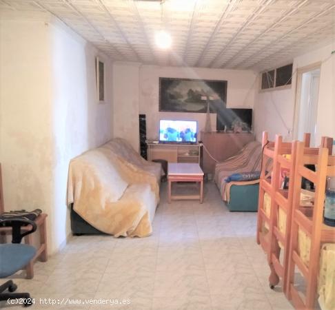 Fantástica Casa en Carretera de Caravaca con 641m2 de terreno - MURCIA