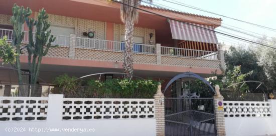 Estupendo Chalet con piscina en la zona del Hornillo - MURCIA