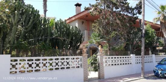 Estupendo Chalet con piscina en la zona del Hornillo - MURCIA