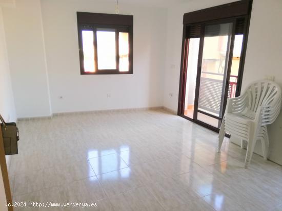 Apartamento con dos dormitorios y garaje en Puerto Lumbreras - MURCIA