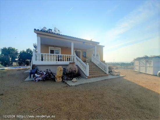 Chalet Con Piscina en el Campillo - MURCIA