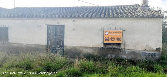 ESTUPENDA CASA CON TERRENO EN LA ESCUCHA - MURCIA