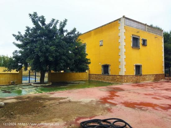 ESTUPENDA CASA DE CAMPO CON PISCINA EN EL CAMPILLO PARA REFORMAR - MURCIA