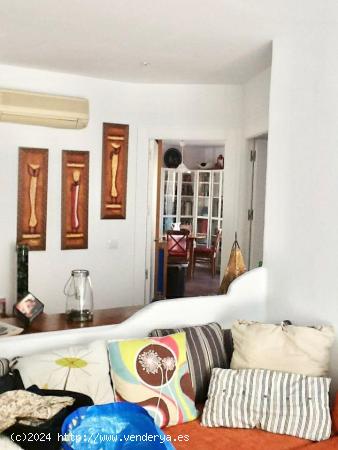 Apartamento con dos dormitorios muy céntrico - MURCIA