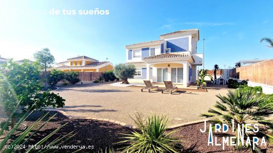 Chalet de 3 dormitorios con terraza en Purias - MURCIA