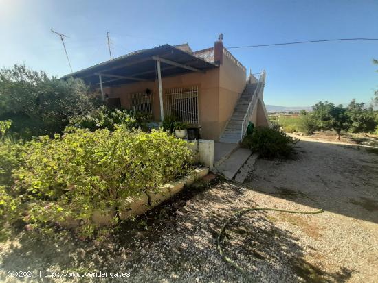 Casa de 4 dormitorios con garaje en Purias, Lorca - MURCIA