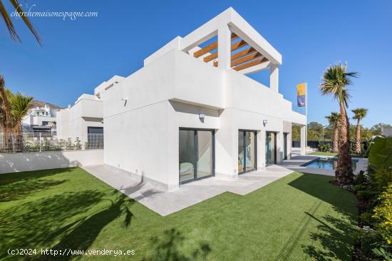 VILLAS DE OBRA NUEVA EN FINESTRAT - ALICANTE