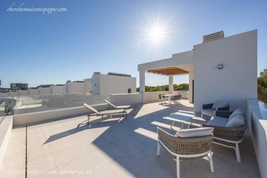 VILLAS DE OBRA NUEVA EN FINESTRAT - ALICANTE