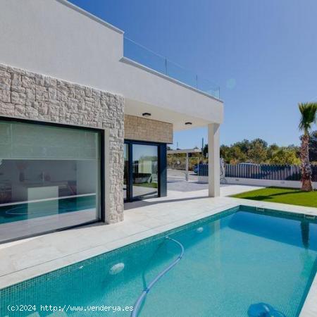 VILLAS DE OBRA NUEVA EN FINESTRAT - ALICANTE