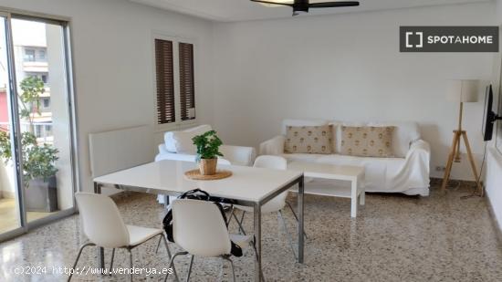 Habitación en piso compartido en Palma - BALEARES