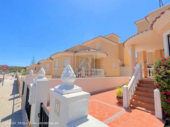 VILLAS LLAVE EN MANO EN UN ENTORNO RURAL TRANQUILO!!! - ALICANTE