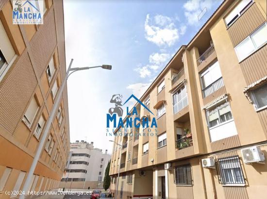 REF: C277 INMOBILIARIA LA MANCHA VENDE PLAZA DE GARAJE ZONA PARQUE LINEAL/PUENTE DE MADERA - ALBACET