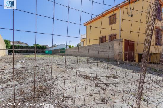 Venta de solar de 520 m² en Cullar Vega - GRANADA