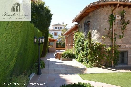 EXCLUSIVO CHALET UNA PLANTA CON 2300M2 DE PARCELA - GRANADA