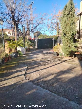 Venta de chalet en Gojar. - GRANADA