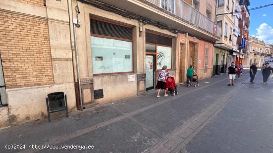 EXCELENTE LOCAL PARA MONTAR TU PROPIO NEGOCIO - VALENCIA