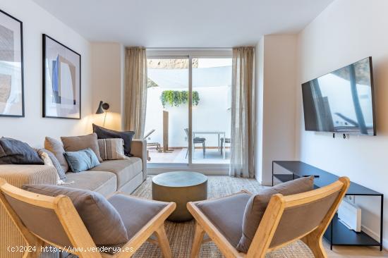 Magnifico apartamento en primera línea de playa en Torremolinos. - MALAGA