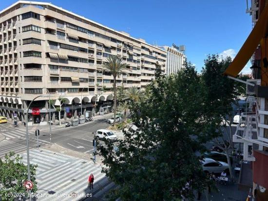 Piso en Venta en Avenida Oscar Espla - ALICANTE